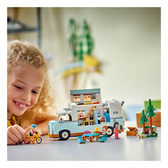 LEGO Friends Friendship Camper Van Adventure image number 4