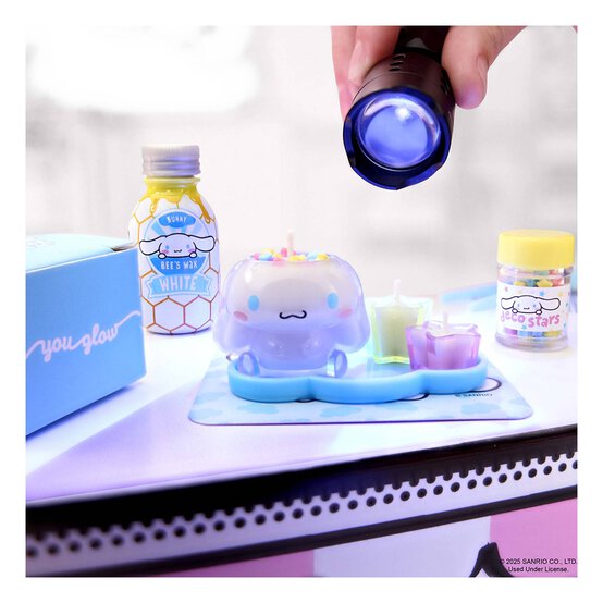 Assorted MGA&rsquo;s Miniverse Make It Mini Hello Kitty and Friends Collectible image number 6