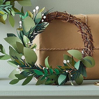Cricut: How to Make a Rattan Foliage Wreath