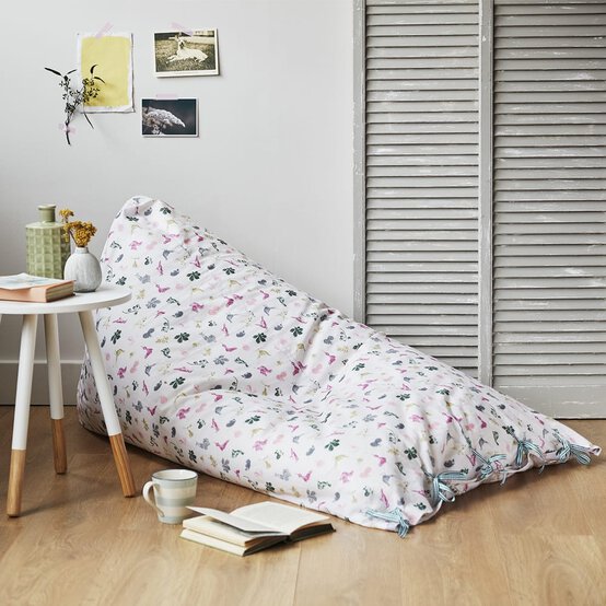 How to Make a Bean Bag Chair image number 1