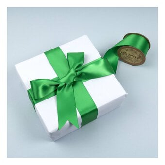 Green Double-Faced Satin Ribbon 36mm x 5m image number 3
