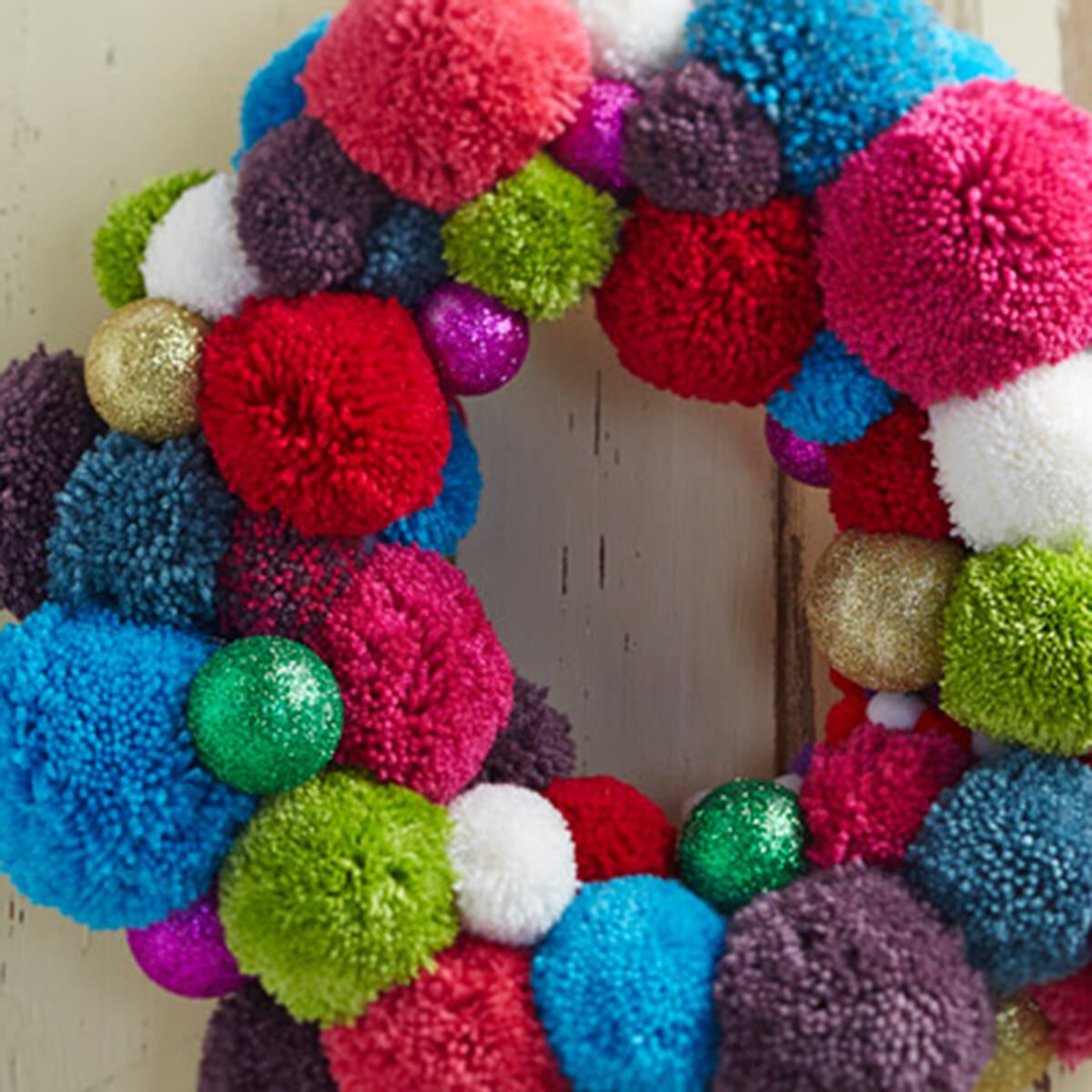How To Make A Pom Pom Wreath Hobbycraft How To Make A Pom Pom Wreath Hobbycraft
