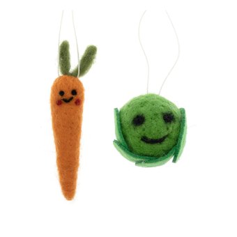 Hanging Felt Carrot and Sprout Decorations 2 Pack