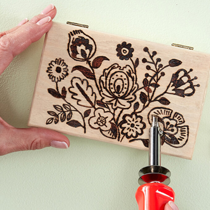 How to Make a Floral Pyrography Trinket Box image number 1