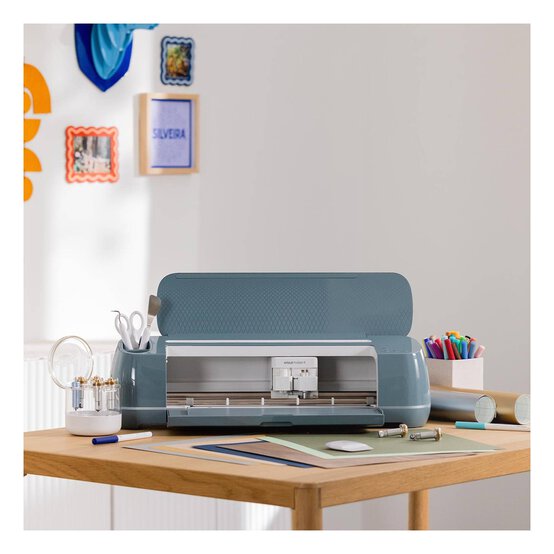 Cricut Maker 4 Deluxe Essentials Bundle image number 2