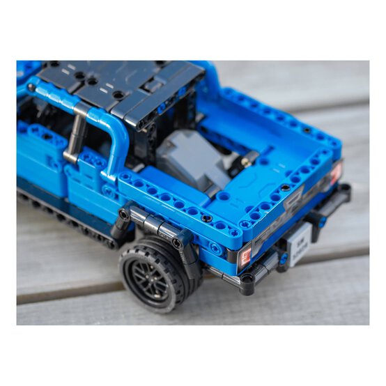 CaDA Smash Off-Roader Pickup Truck 390 Pieces image number 5