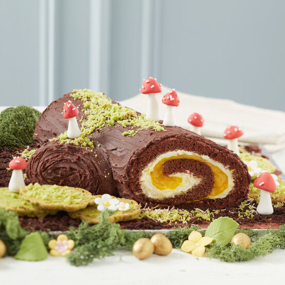 How to Make a Woodland Log Cake image number 1