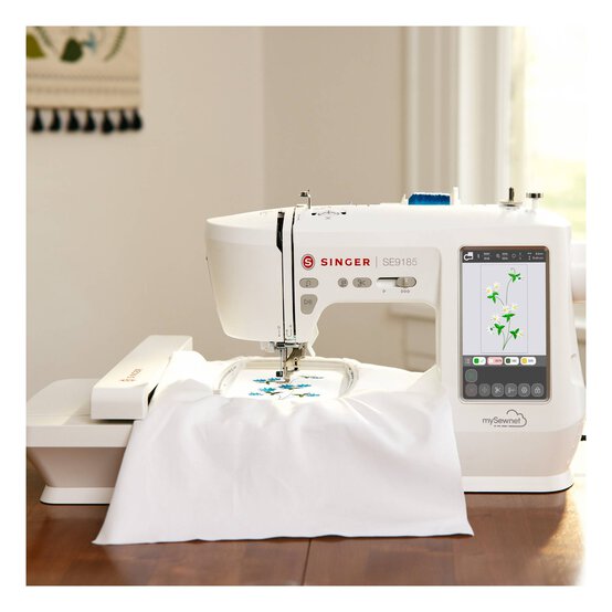 Singer SE9185 Sewing and Embroidery Machine image number 4