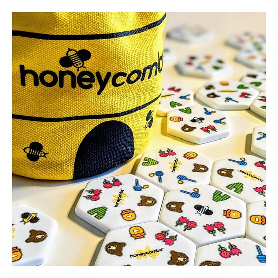 Gibsons Honeycombs Family Board Game image number 4