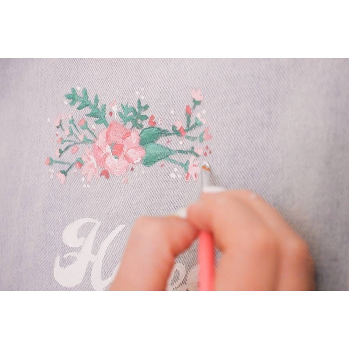 Tulip Metallic Gold Soft Matte Fabric Paint 59ml Hobbycraft