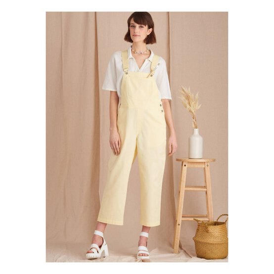 Simplicity Women&rsquo;s Overalls Sewing Pattern S9590 image number 3