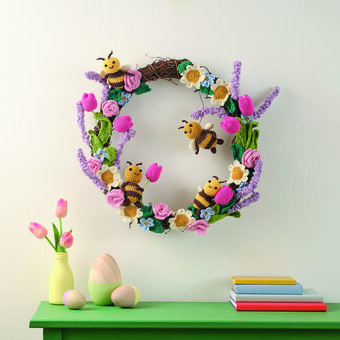 How to Crochet a Floral Spring Wreath