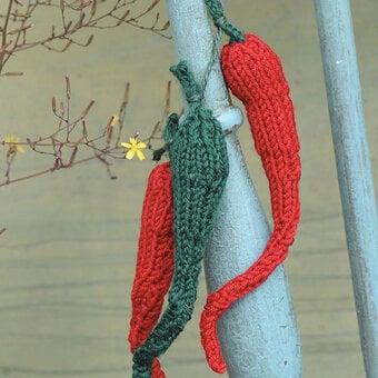 How to Knit a Chilli Pepper
