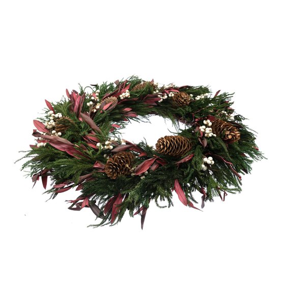Red Dried Floral Wreath 46cm image number 3