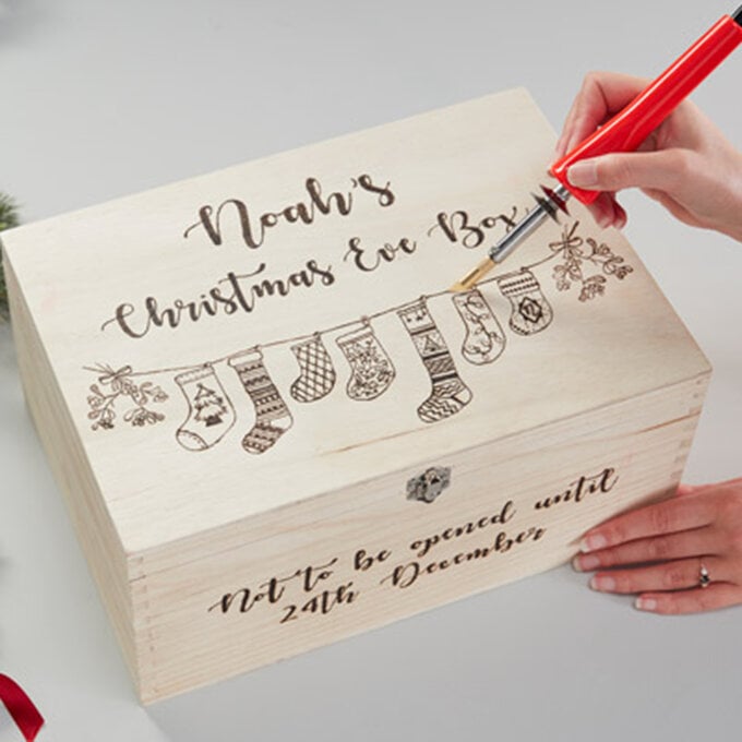 How to Make a Pyrography Christmas Eve Box image number 1