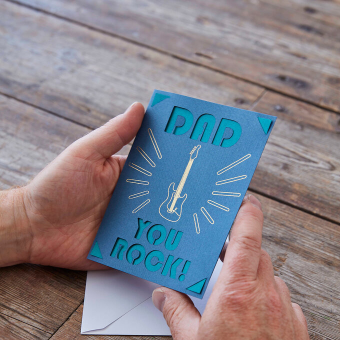 Cricut: How to Make a Foiled Father's Day Card image number 1