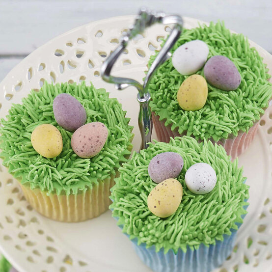How to Make Easter Grass Cupcakes image number 1