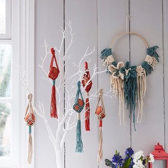 How to Make a Macrame Flower Wreath
