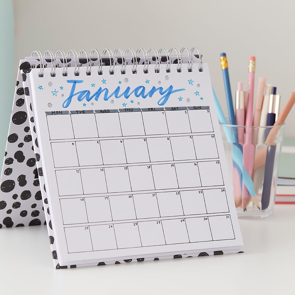 How to Make a Calendar Scrapbook | Hobbycraft