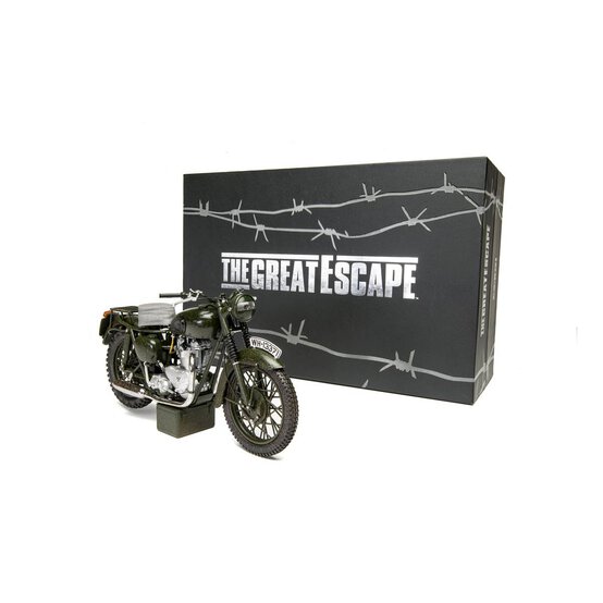 Corgi The Great Escape Triumph TR6 Trophy Weathered Model 1:12 image number 1