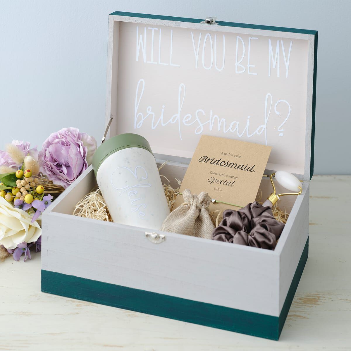 How to Make a Bridesmaid Memory Box | Hobbycraft