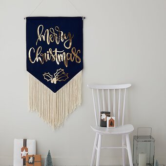 Cricut: How to Make a Merry Christmas Pennant Flag