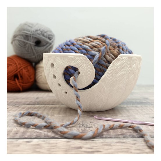 Embossed Ceramic Yarn Bowl 17cm image number 2
