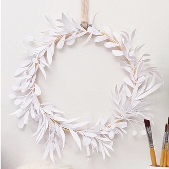 How to Make a Cricut Paper Cut Wreath