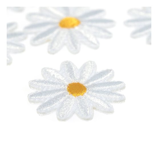 Mini Daisy Iron-On Motifs 10 Pack image number 3