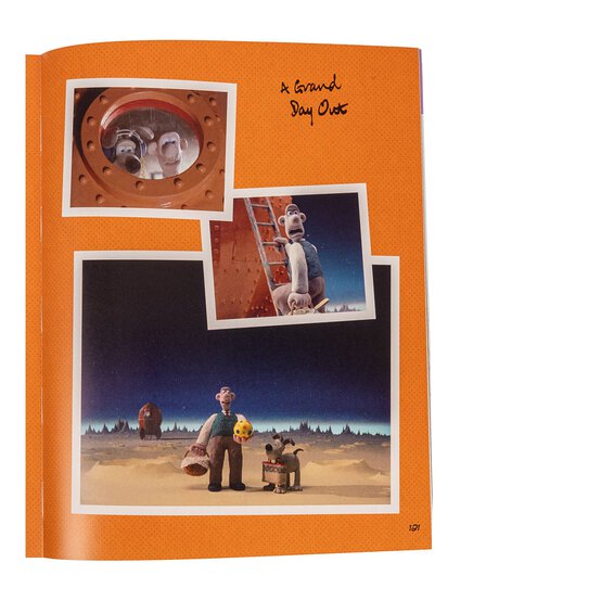 Wallace and Gromit Cracking Crochet image number 5