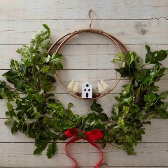 How to Make a Foraged Christmas Wreath
