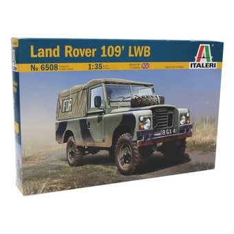 Italeri Land Rover 109 LWB Model Kit 6508