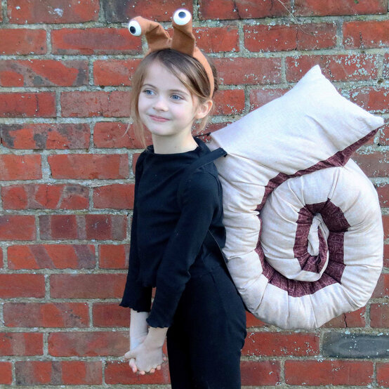 How to Make a Snail Costume image number 1