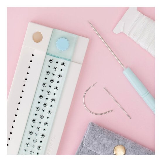 We R Makers Journal Book Binding Punch Guide Set image number 3