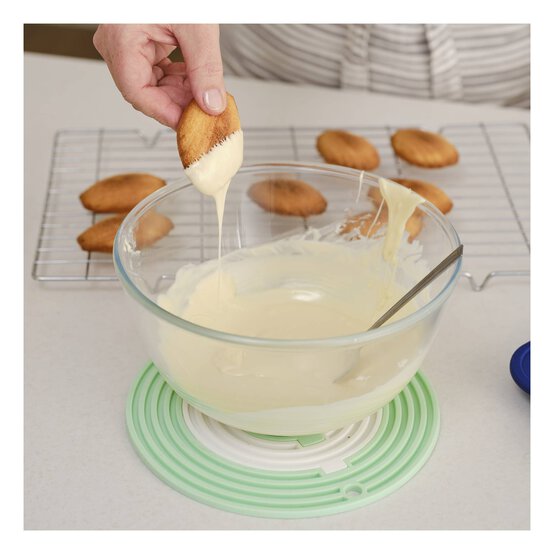 Whisk Silicone Trivet 3 Pack image number 2