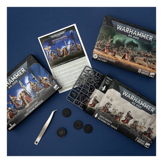 Warhammer 40,000 Adeptus Custodes Custodian Wardens image number 3