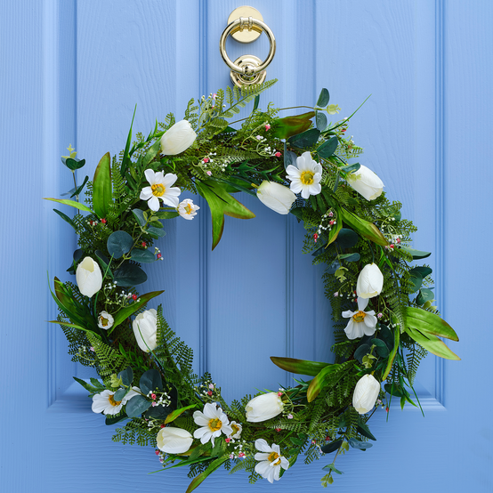 How to Make a Spring Wreath with Tulips image number 1