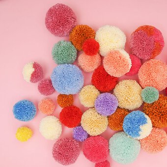 How to Make Pom Poms