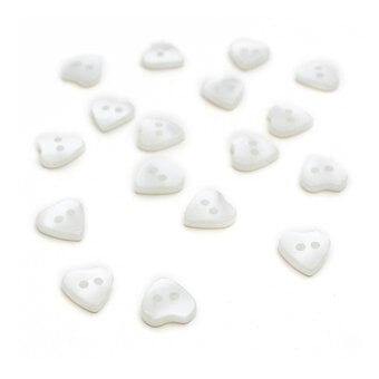 Hemline White Basic Hearts Button 17 Pack