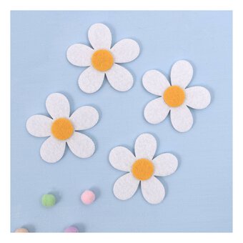 Felt Daisies 4 Pack