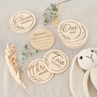 Glowforge: How to Make Baby Milestone Plaques