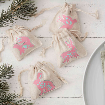 Cricut: How to Make Alternative Christmas Crackers