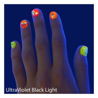 FabLab Glow in the Dark Nail Art image number 8
