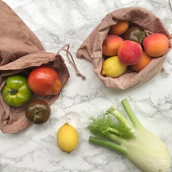 How to Naturally Dye Reuseable Bags