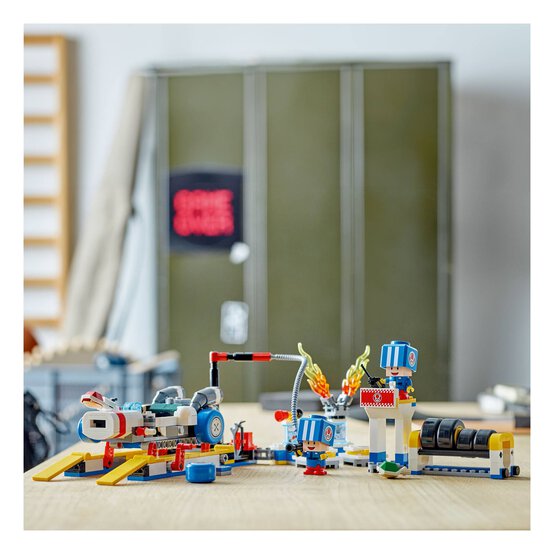 LEGO Mario Kart Toad's Garage image number 2