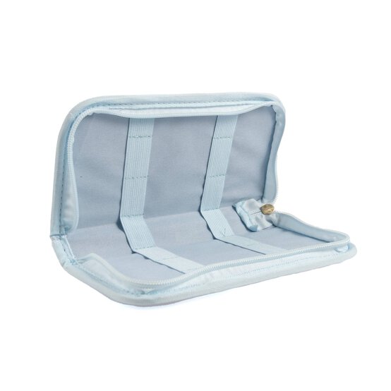 Women’s Institute Bee Crochet Hook Case image number 4