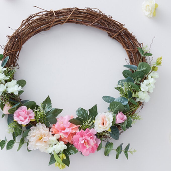 How to Make a Floral Spring Wreath image number 1