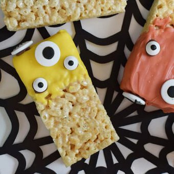 How to Decorate Halloween Rice Krispy Treats