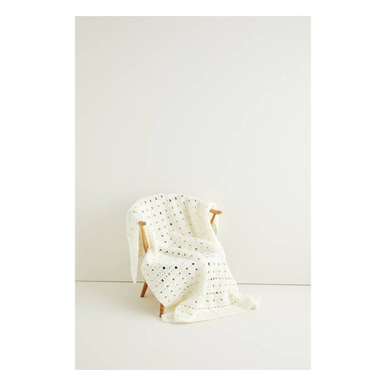 Hayfield Bonus Super Chunky Blanket Pattern 10231 image number 2