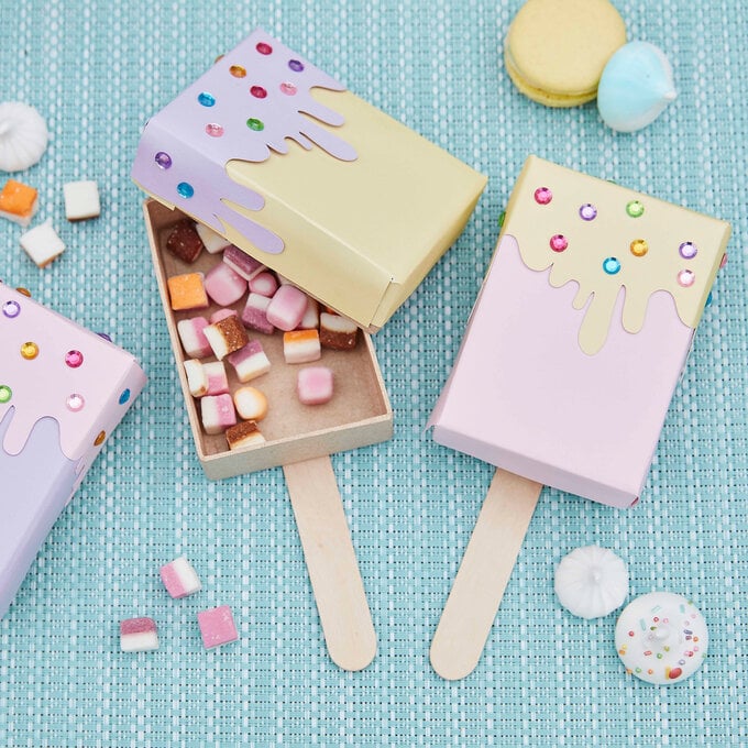 Cricut: How to Make Ice Lolly Treat Boxes image number 1